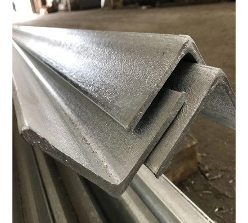 Оцинкованные уголки в Пинске от Спецметаллстрой